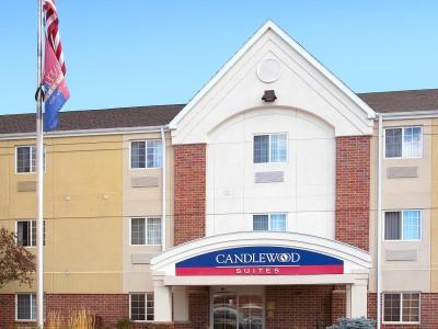 Candlewood Kenosha By Ihg 2*