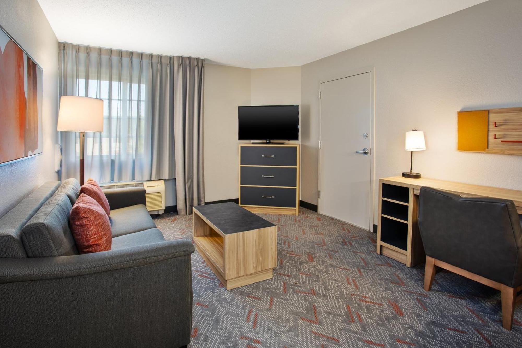 Candlewood Kenosha By Ihg 2*