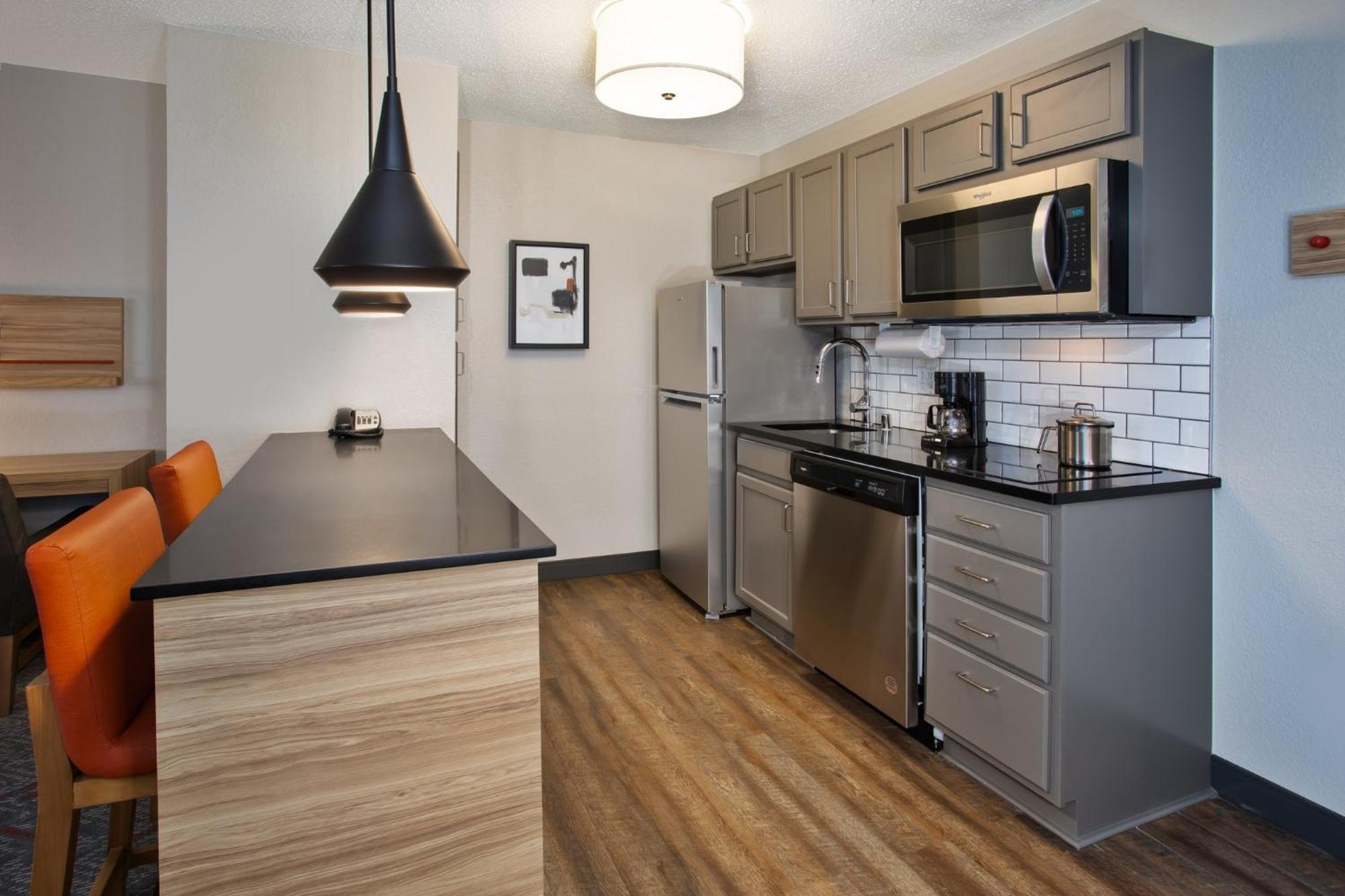 Candlewood Kenosha By Ihg