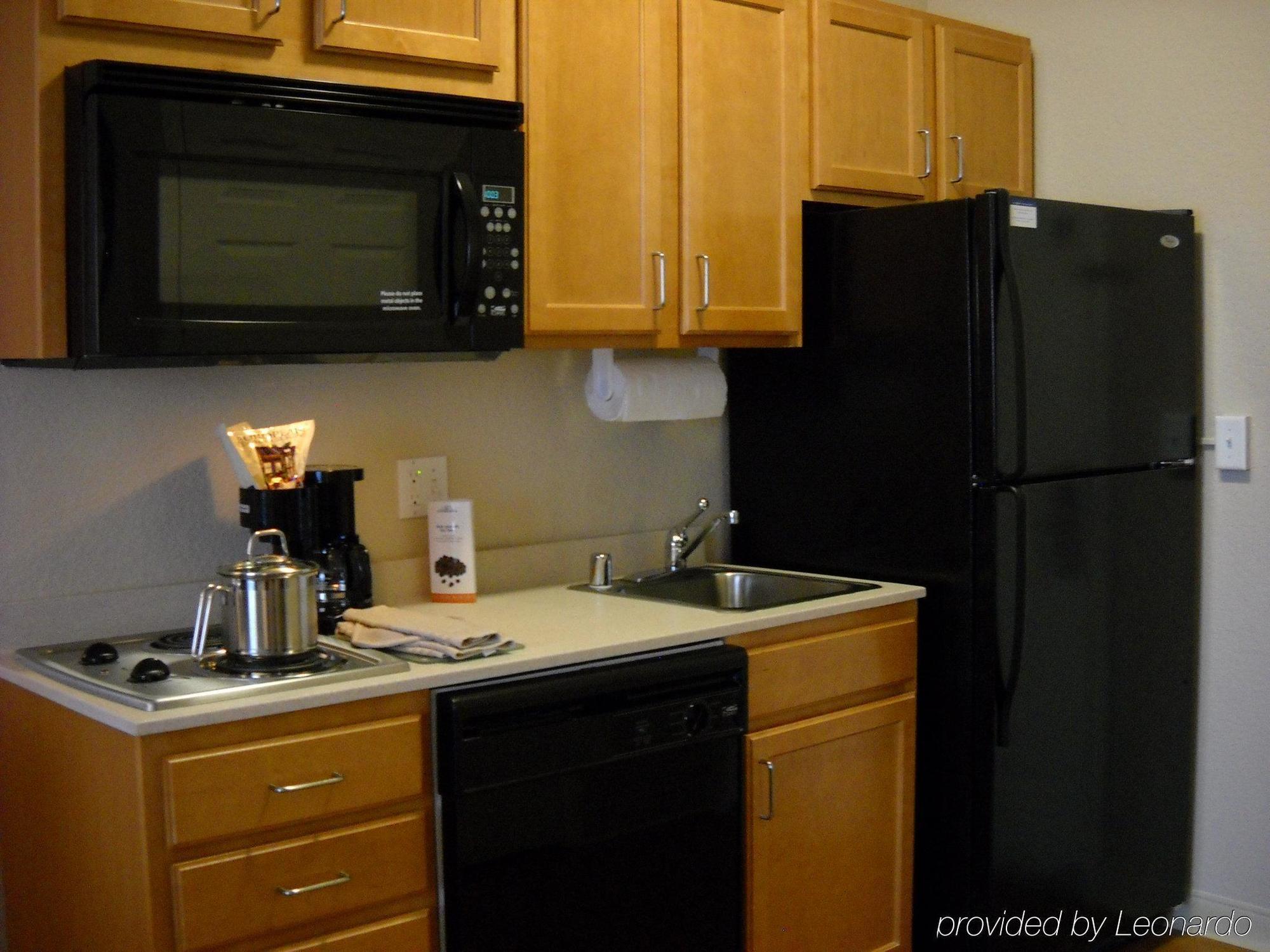 Candlewood Kenosha By Ihg Hotel
